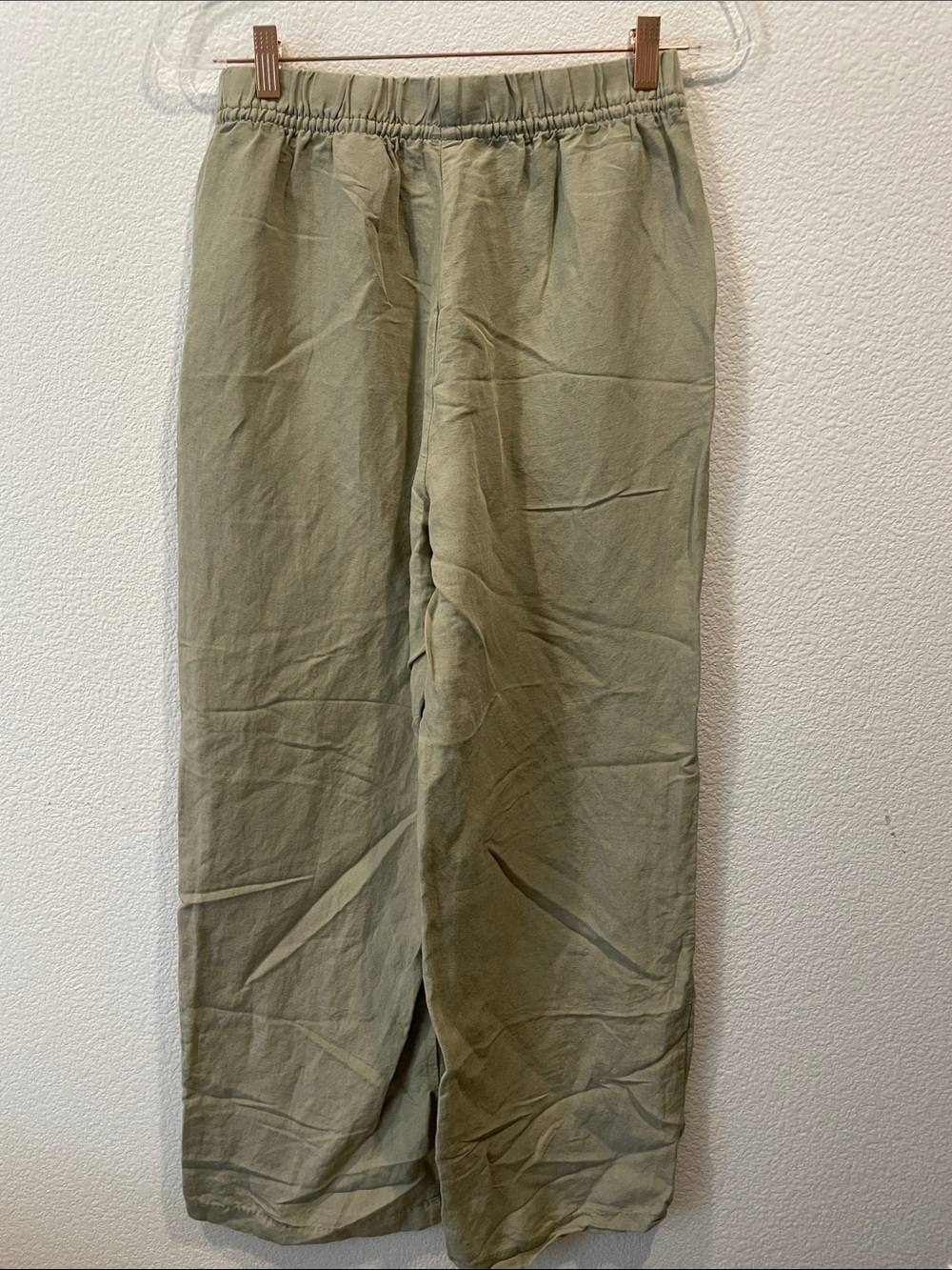 H&M Wide-Leg Drawstring Pants in Sage Green - Women - Picture 4 of 6